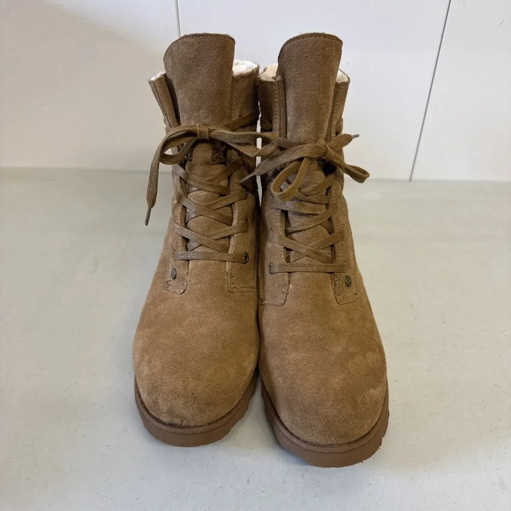 Bearpaw Krista‎ Suede Wool Sheepskin Lined Sz 11 Snow Boots Winter Wedge Booties